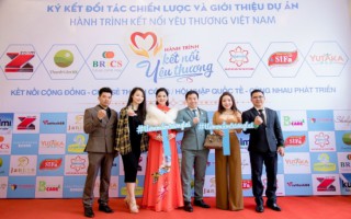 Hành trình kết nối yêu thương bảo trợ hàng nghìn học sinh nghèo vượt khó